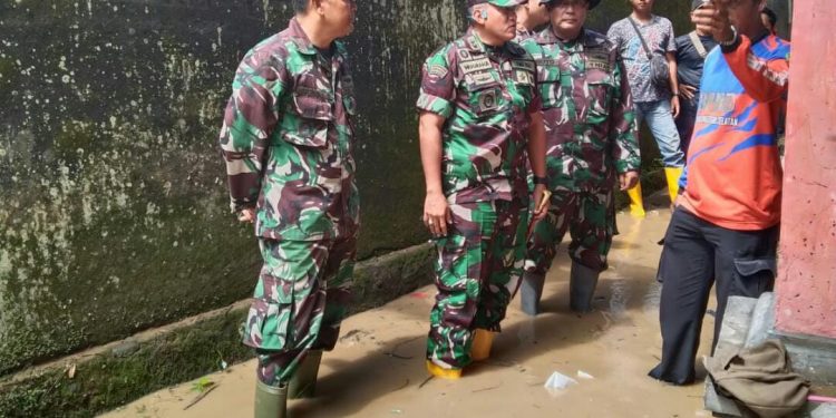 400 KK Terdampak Banjir, Kodim 0404/Muara Enim Siapkan Dapur Lapangan