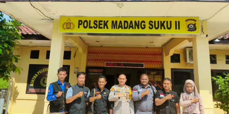 Jelang Pilkada 2024, Panwascam Madang Suku II Terus Koordinasi dengan Polsek
