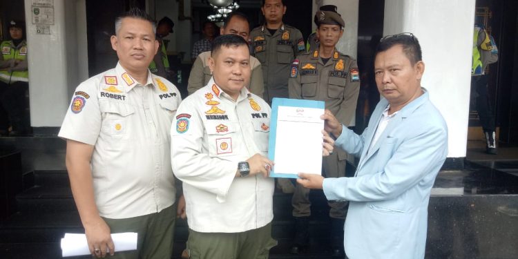 Pobran Relawan Sedulur Prabowo – Gibran Sumsel Mendesak Walikota Palembang Bertindak Tegas Terhadap Perusahaan yang Tidak Taat Aturan