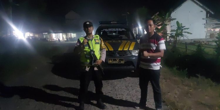 Cegah gangguan Kamtibmas di malam hari, Polsek Belitang III gelar Patroli Hunting