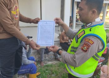 Cegah Karhutla, Personil Polsek Belitang III himbau Jangan Buka Lahan Dengan Dibakar