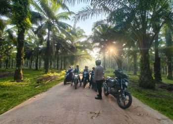 Pengawalan Anak Sekolah Polsek Belitang III lakukan Keamanan Dan Keselamatan