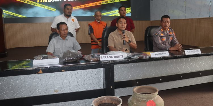 Modus Ritual Mandi Kembang, Dukun Cabul di Lampung Selatan Setubuhi Korban hingga 15 Kali.