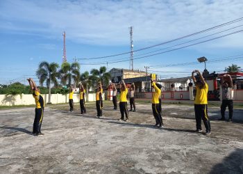 Personil Polsek Belitang III Antusias Ikuti Olahraga Bersama