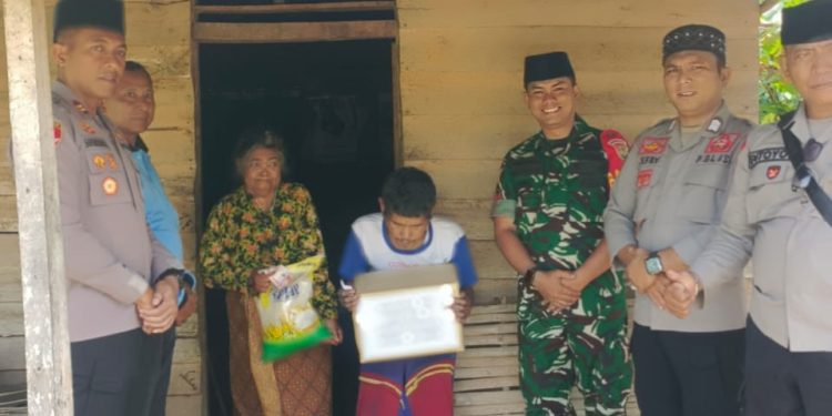 Kapolsek Belitang III IPTU Sapariyanto Pimpin Jum’at Berkah Personil