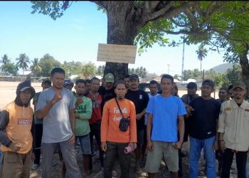 Aliansi Pemuda Dan Masyarakat Nanga Mbaur Menolak Keras Pembangunan Kantor Koperasi Merah Putih di Lapangan Nanga Mbaur