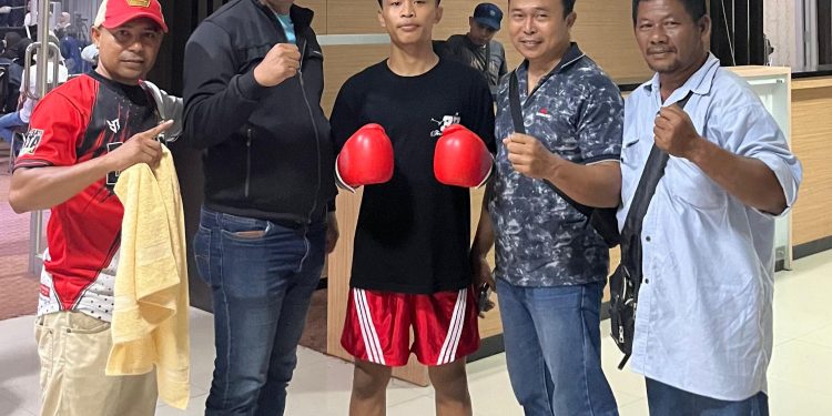 Ikut Pertandingan Tinju di Banten, Erfandi Dwi Romadoni Atlet asal Lampung Selatan Mendapatkan Gelar Juara